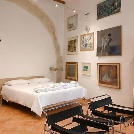 Ferienhaus La Corte Dell'annunziata - Casa In Centro Con Giardino