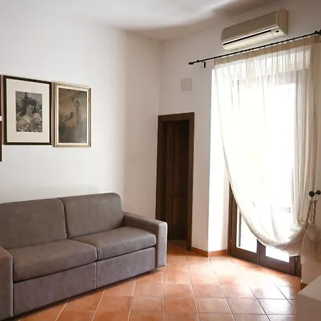 Hébergement de vacances La Corte Dell'annunziata - Casa In Centro Con Giardino