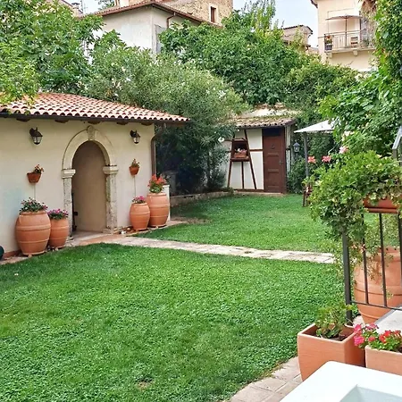 Hébergement de vacances La Corte Dell'annunziata - Casa In Centro Con Giardino