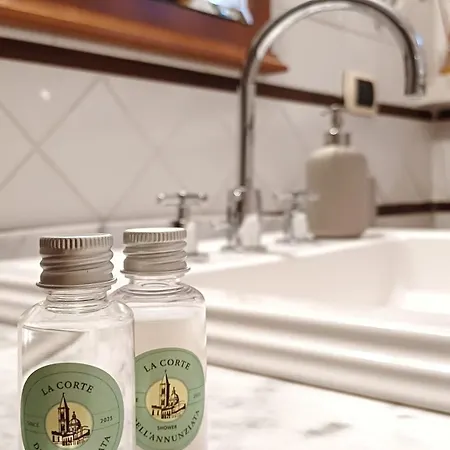 La Corte Dell'annunziata - Casa In Centro Con Giardino Holiday home