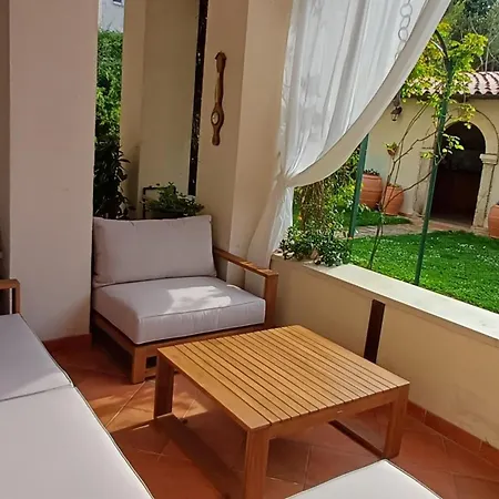 La Corte Dell'annunziata - Casa In Centro Con Giardino Ferienhaus Sulmona