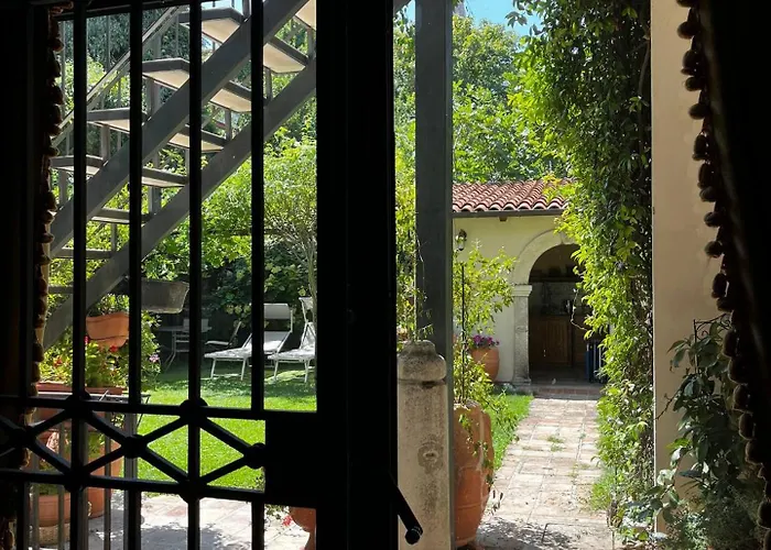 Tatil Evi La Corte Dell'annunziata - Casa In Centro Con Giardino Sulmona