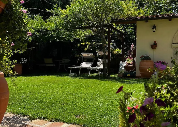 Ferienhaus La Corte Dell'annunziata - Casa In Centro Con Giardino Sulmona